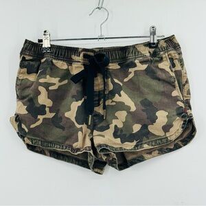 Warp + Weft Honolulu Jogger Camo Women's Shorts, Small